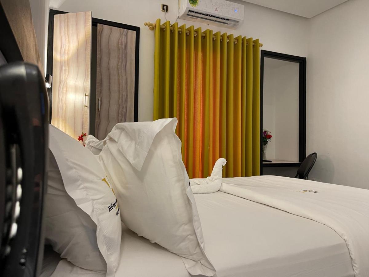 Hotel Vendome Douala Exterior foto