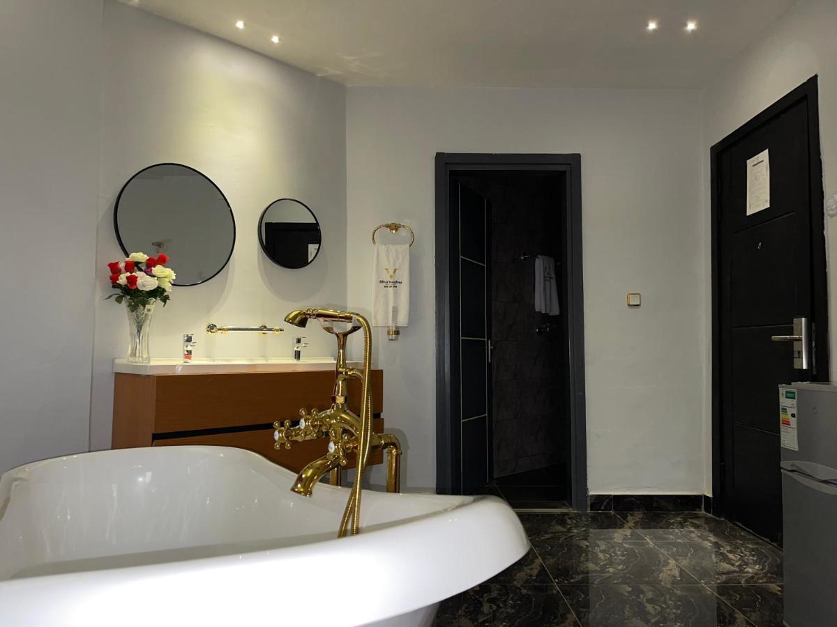 Hotel Vendome Douala Exterior foto
